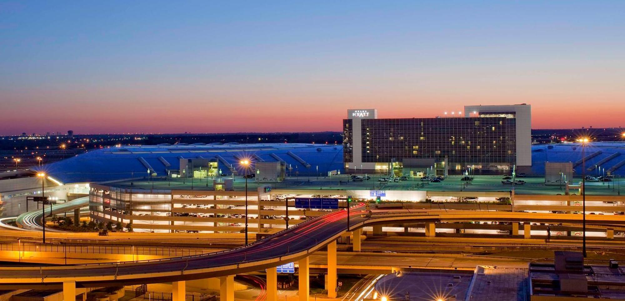 Отель Grand Hyatt Dfw Airport Ирвинг Экстерьер фото